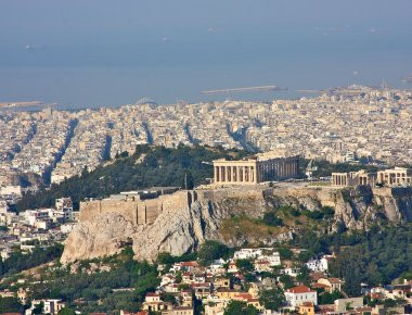 Πώς θα ήταν η Αθήνα αν είχε χτιστεί στις όχθες των ποταμών της (φωτό)